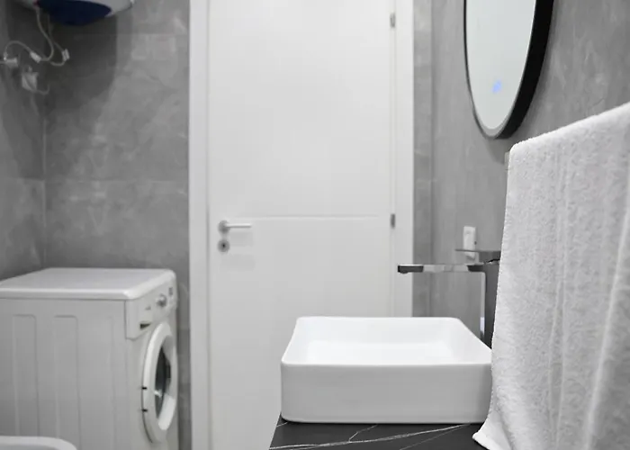 The Minimalist Escape Ii * Kamez